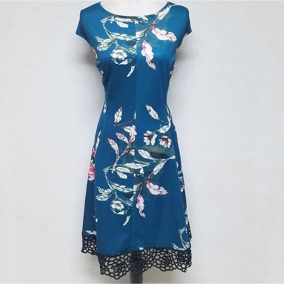 DONNA Ricco Floral Print Bateau Scuba A-line Dress - Picture 2 of 10